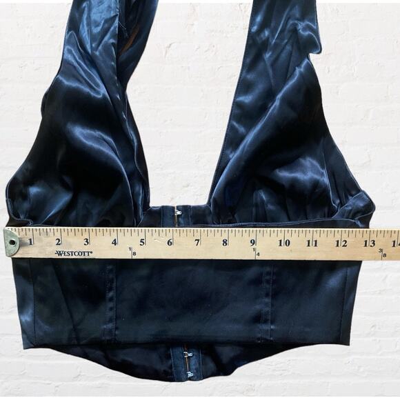 Satin halter corset - Picture 5 of 9